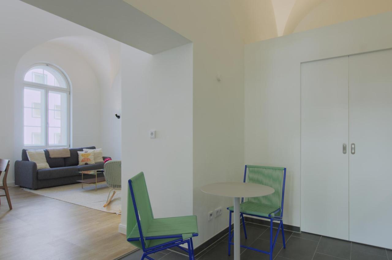 Vonbehling Boutique Apt. - Historisch Und Modern Wiesbaden Exterior photo
